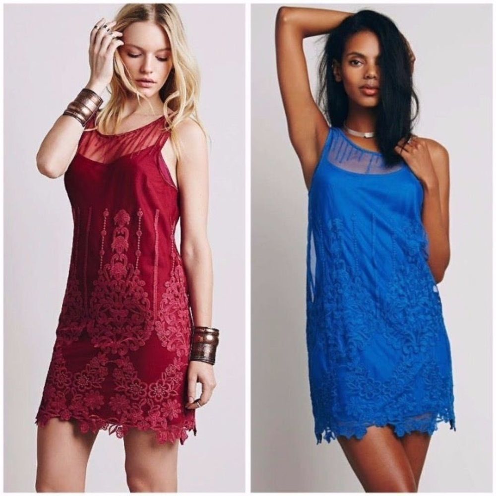 🏷️ 5 for $25 - FREE People Blue Troy Lace Slip Dress